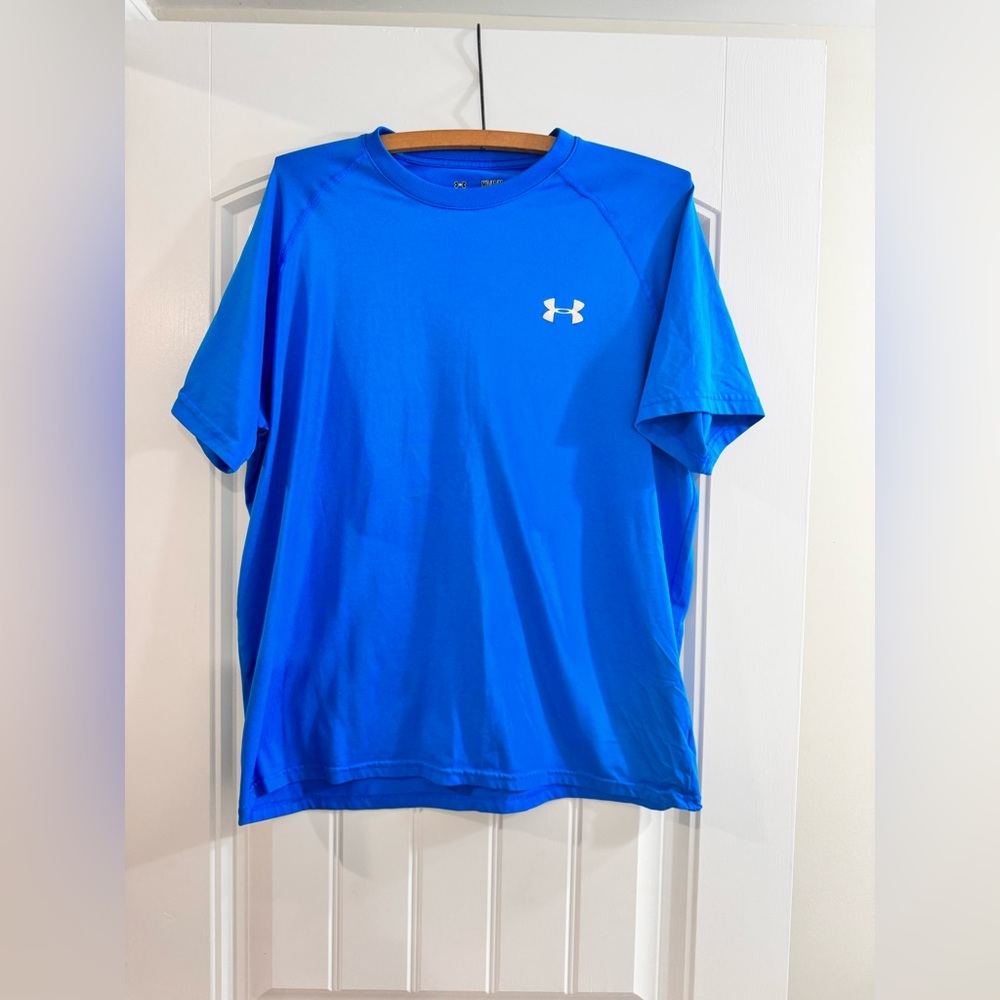 Under Armour Shirt (Blue)                      Men’s Size - Medium